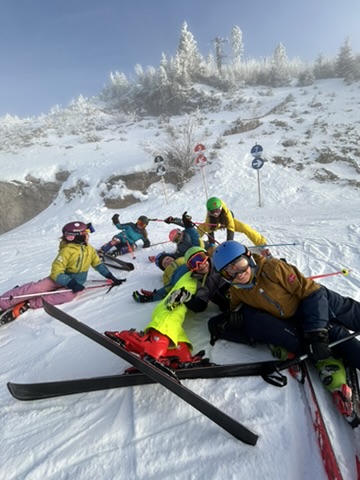 Fotografia z klubového archívu SKI Lokomotíva k článku Ako udržať pozornosť 5–6-ročného dieťaťa na lyžiach
